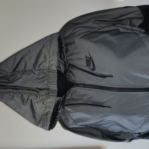 Nike Windbreaker Size M